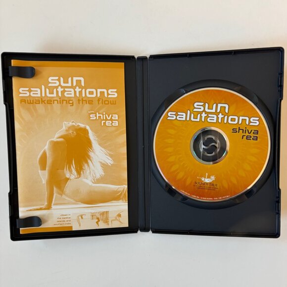 Shiva Rea Yoga - Sun Salutations Awakening the Flow DVD - Picture 3 of 3